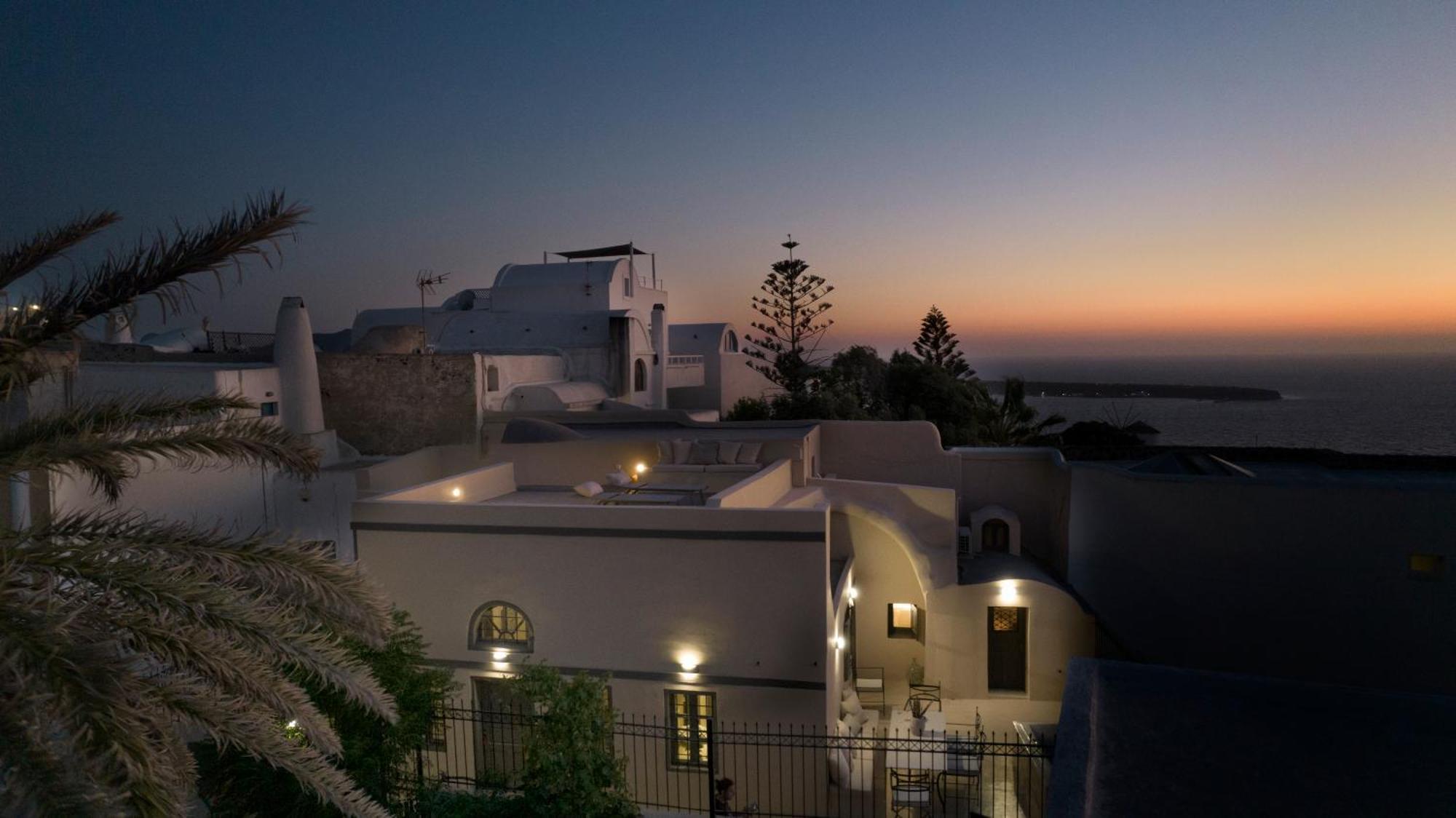 Oia Unique Homes By K&K Екстериор снимка